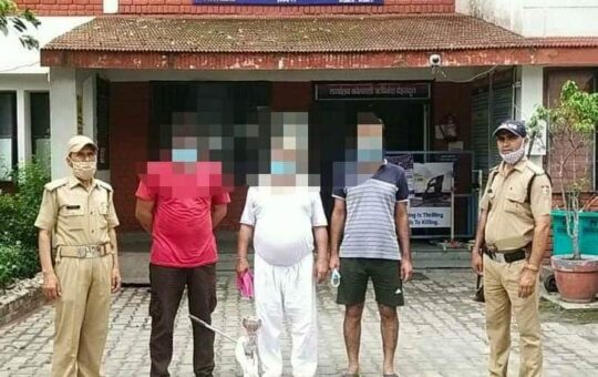 Slug में likhna 3 tourist arrested for hooliganism at ganga river rishikesh