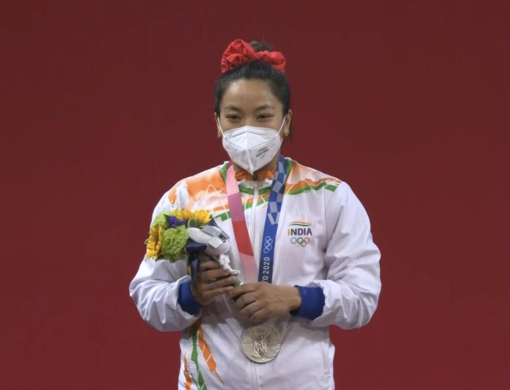 Mirabai chand wins silver medal in Tokyo olympic
