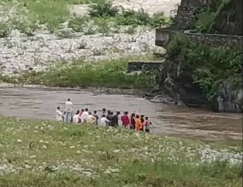 2 drowned in kosi river
