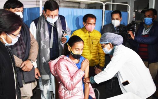 teenage vaccinatiuon started in uttarakhand