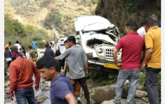 Road accident in pauri, 4 killed