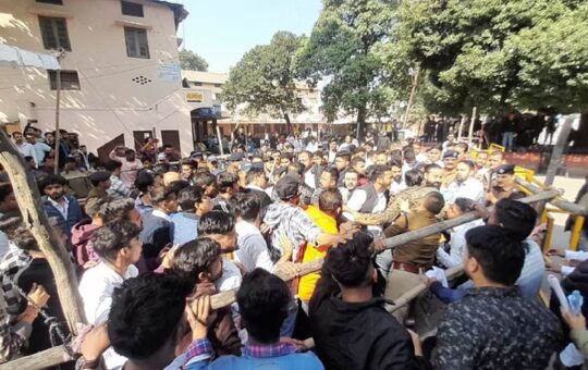 clash in dav college during polling for student union elections