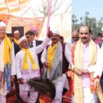 काली कुमाऊँ की होली के रंग में रंगे सीएम धामी, लोहाघाट में महिला स्पोर्ट्स कॉलेज का किया निरीक्षण