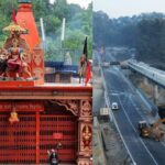 देहरादून-दिल्ली एक्सप्रेस-वे पर यातायात बंद, कल तक डाट काली मंदिर में नहीं जा सकेंगे श्रद्धालु